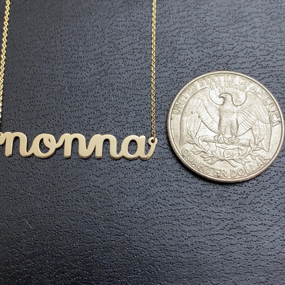 14K Solid Gold Mini nonna Cut Out Dainty Necklace